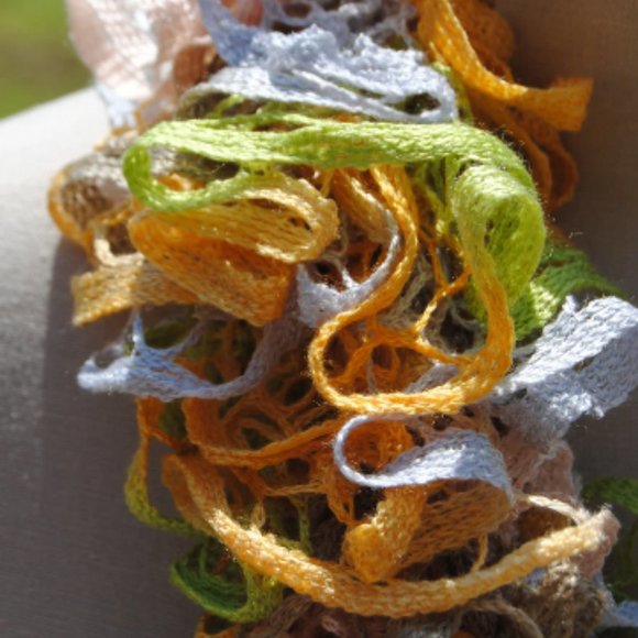 Crochet Dark Yellow and PInk Ruffle Scarf/New - Picture 2 of 3